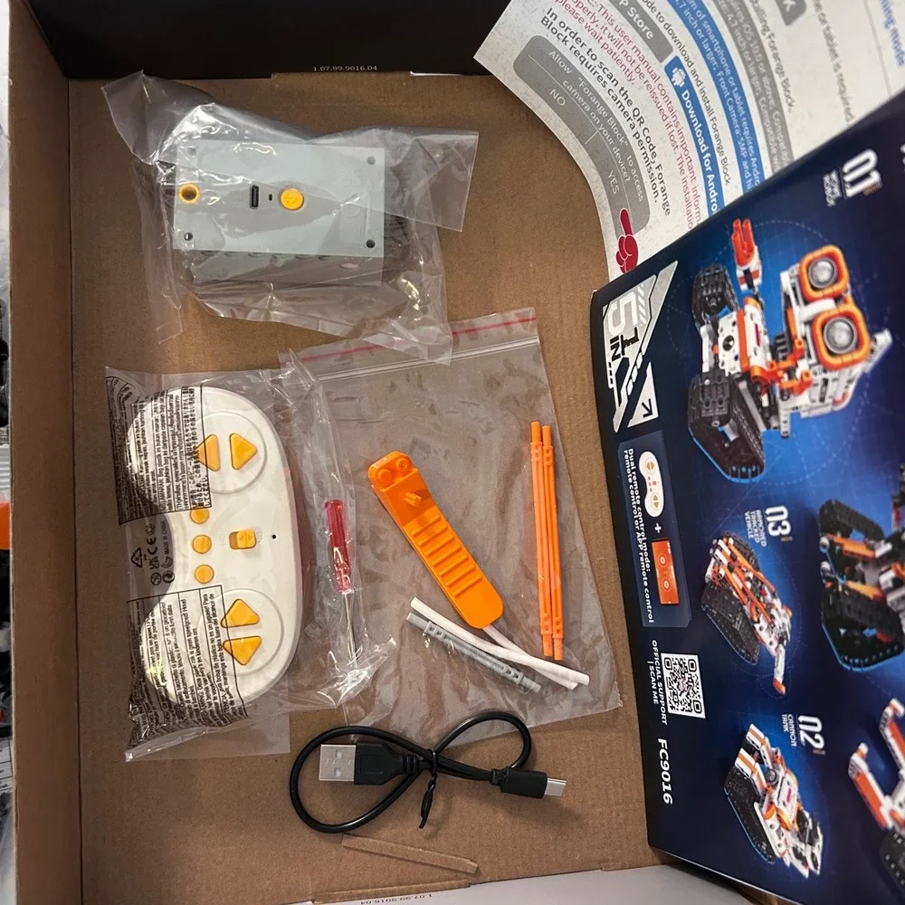Pivonax 5-in-1 STEM Robot Building Toy Kit RC App Control 560 Pcs FC9016